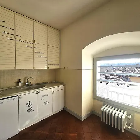 La Casa Dei Cedri-by Goccia Di Lago Apartament *