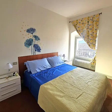Apartment La Casa Dei Cedri-by Goccia Di Lago