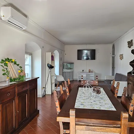 Apartment La Casa Dei Cedri-by Goccia Di Lago